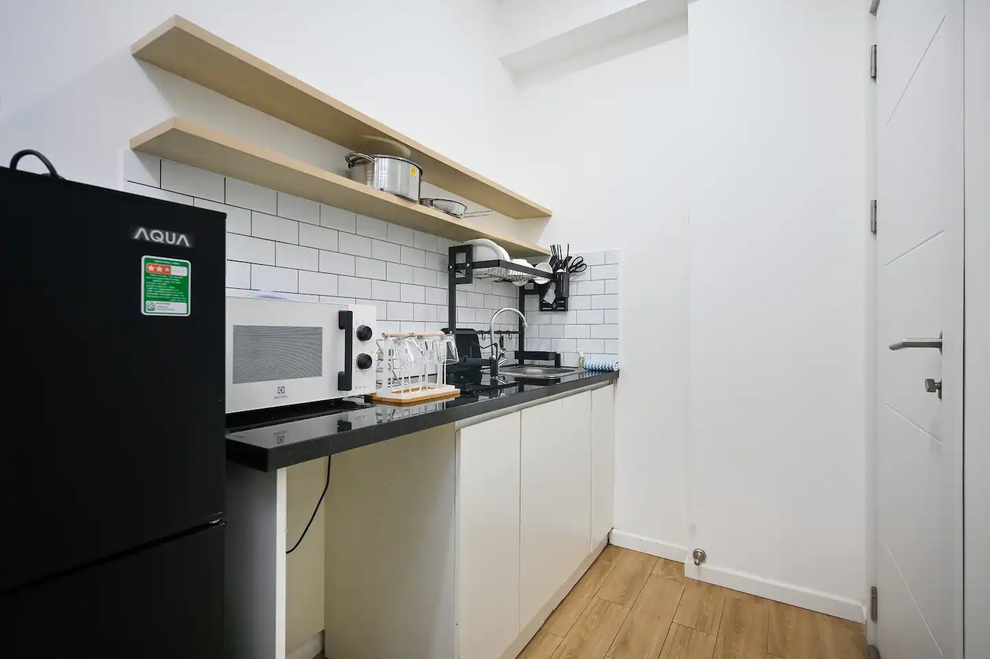 Studio 2.5 interior, photo 2 of 13